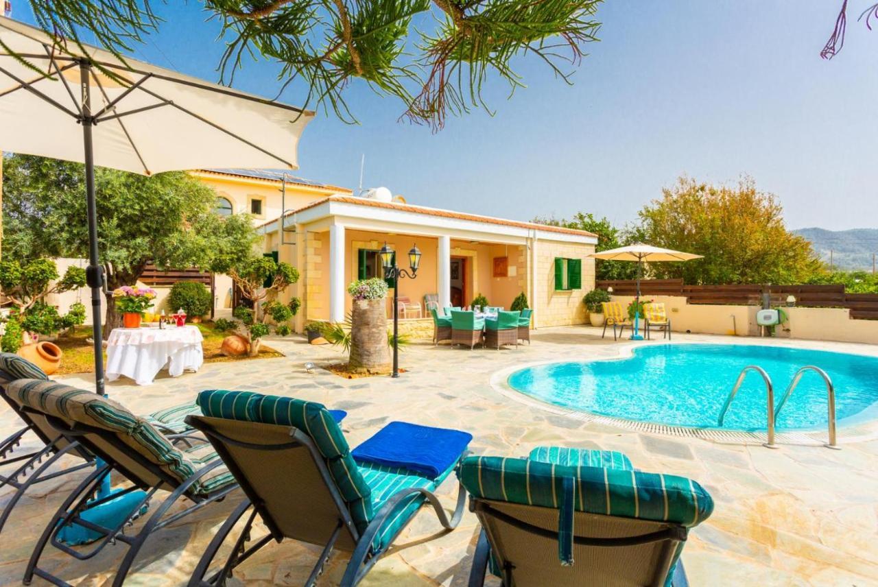 Kato Yialia Villa Constantinos מראה חיצוני תמונה