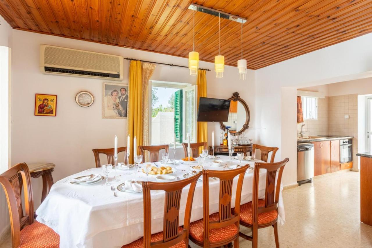 Kato Yialia Villa Constantinos מראה חיצוני תמונה